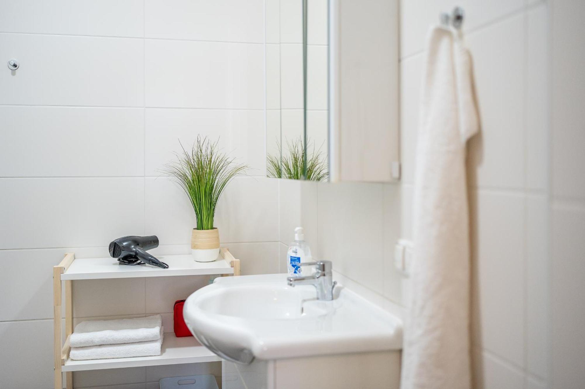 M&O Apartment, Zentral In Innenstadt-& Bahnhofsnaehe - Parkgarage Graz Luaran gambar